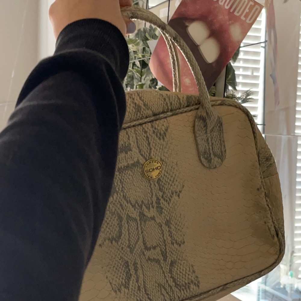 VINTAGE NY STYLE BOHO BAG